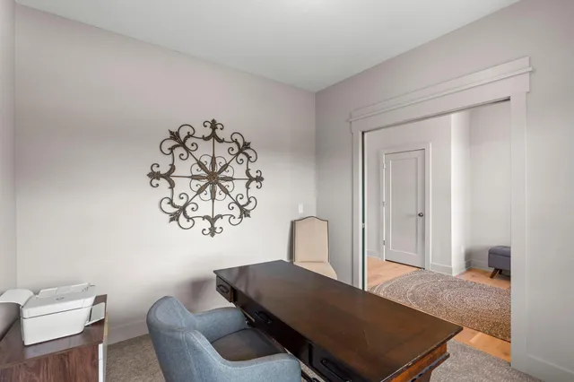 $989,900 | 4944 Parkside Circle, Eagan, MN 55123