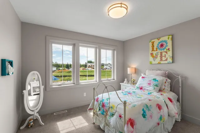 $989,900 | 4944 Parkside Circle, Eagan, MN 55123