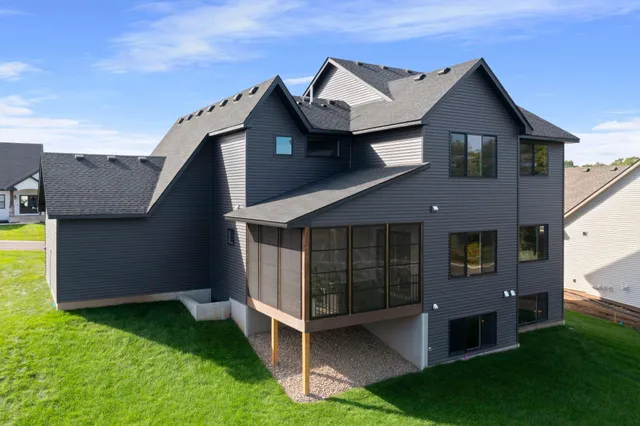 $989,900 | 4944 Parkside Circle, Eagan, MN 55123