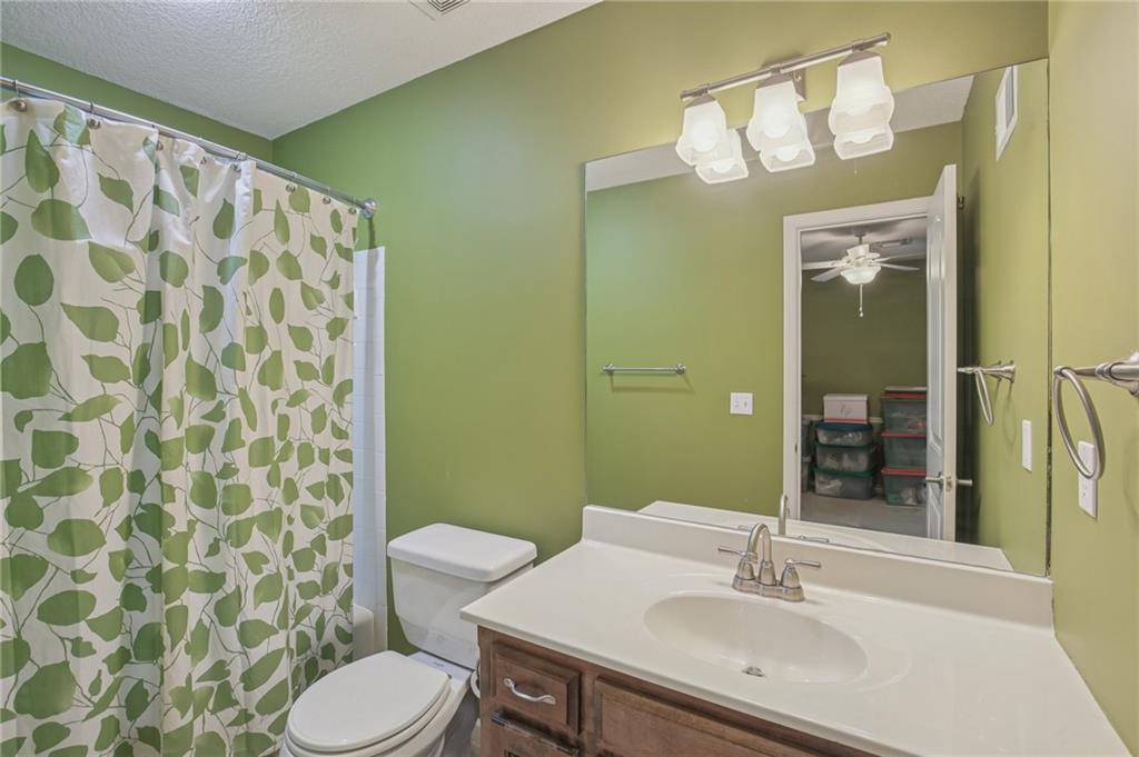 4121 Northeast Edgewater Court Lee's Summit, MO 64064 - Photo 34 of 60