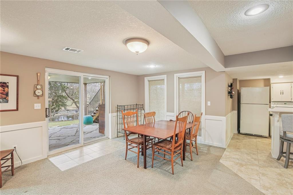 4121 Northeast Edgewater Court Lee's Summit, MO 64064 - Photo 38 of 60