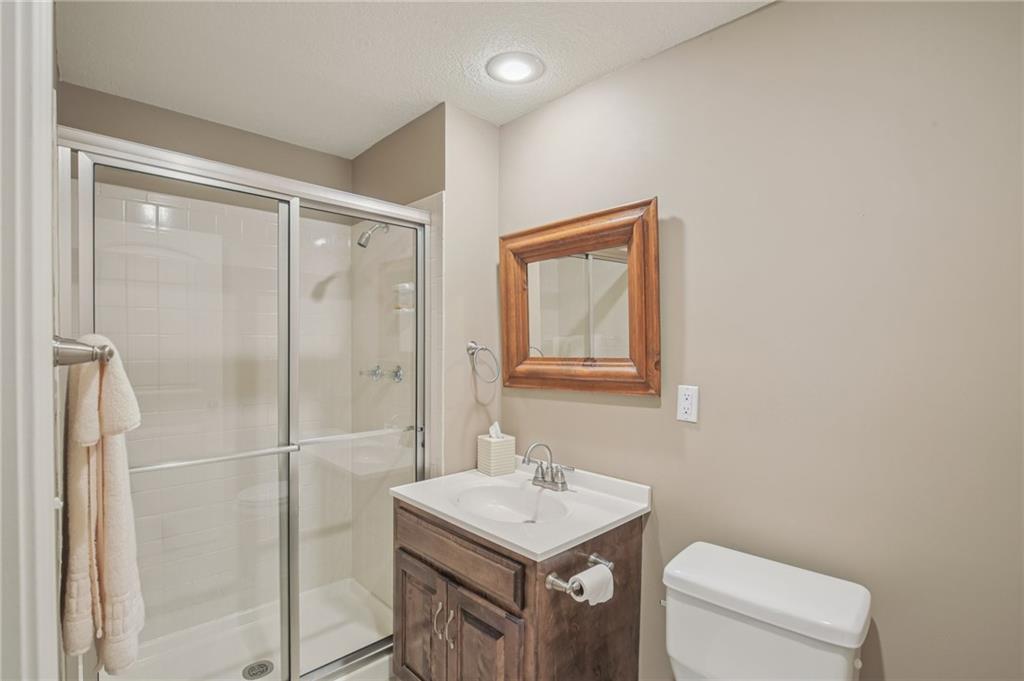 4121 Northeast Edgewater Court Lee's Summit, MO 64064 - Photo 42 of 60