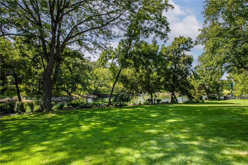 4121 Northeast Edgewater Court Lee's Summit, MO 64064 - Photo 49 of 60