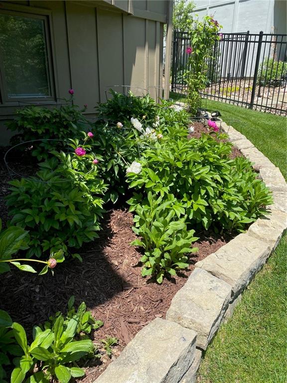 4121 Northeast Edgewater Court Lee's Summit, MO 64064 - Photo 54 of 60