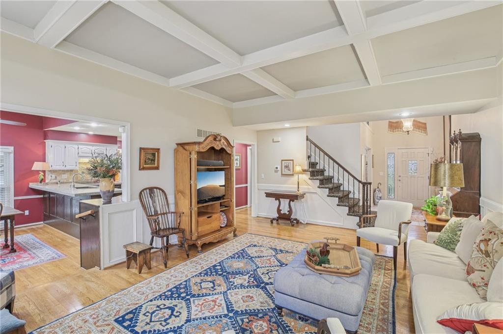 4121 Northeast Edgewater Court Lee's Summit, MO 64064 - Photo 6 of 60