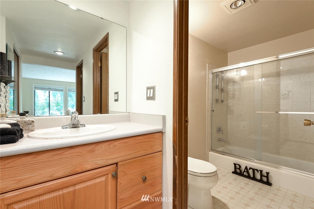 15221 Southeast 175th Place Renton, WA 98058 - Photo 16 of 25 Gallery Image 16