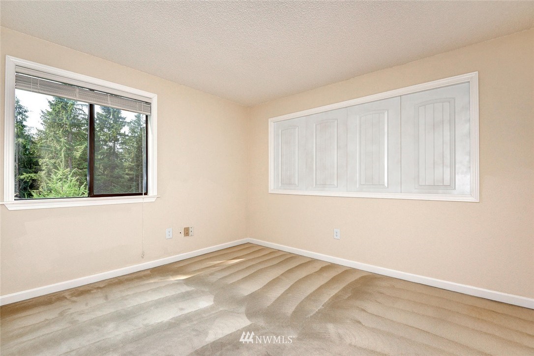 15221 Southeast 175th Place Renton, WA 98058 - Photo 19 of 25 Gallery Image 19