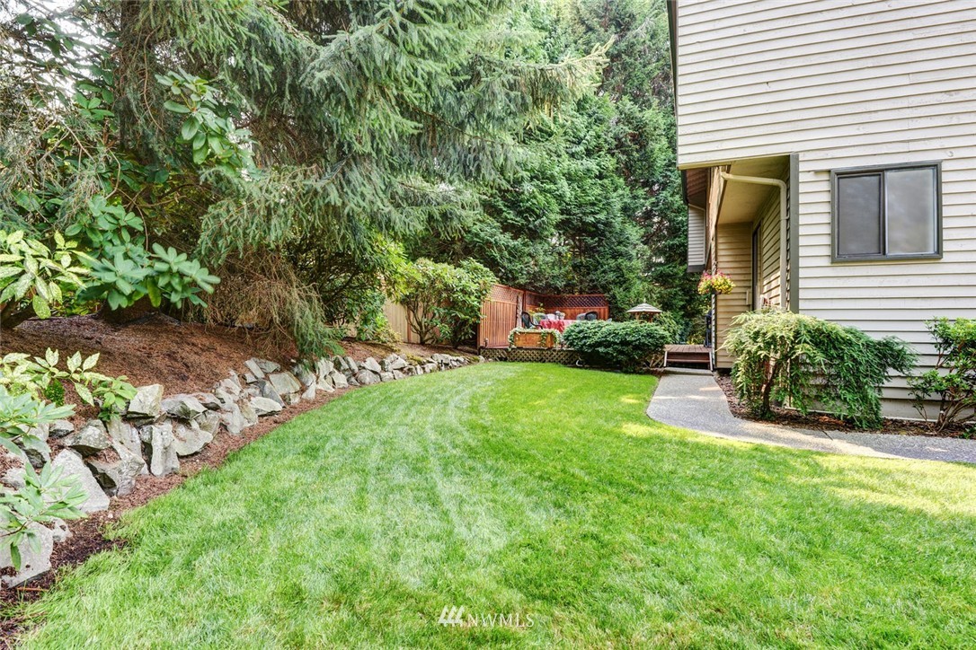 15221 Southeast 175th Place Renton, WA 98058 - Photo 22 of 25 Gallery Image 22