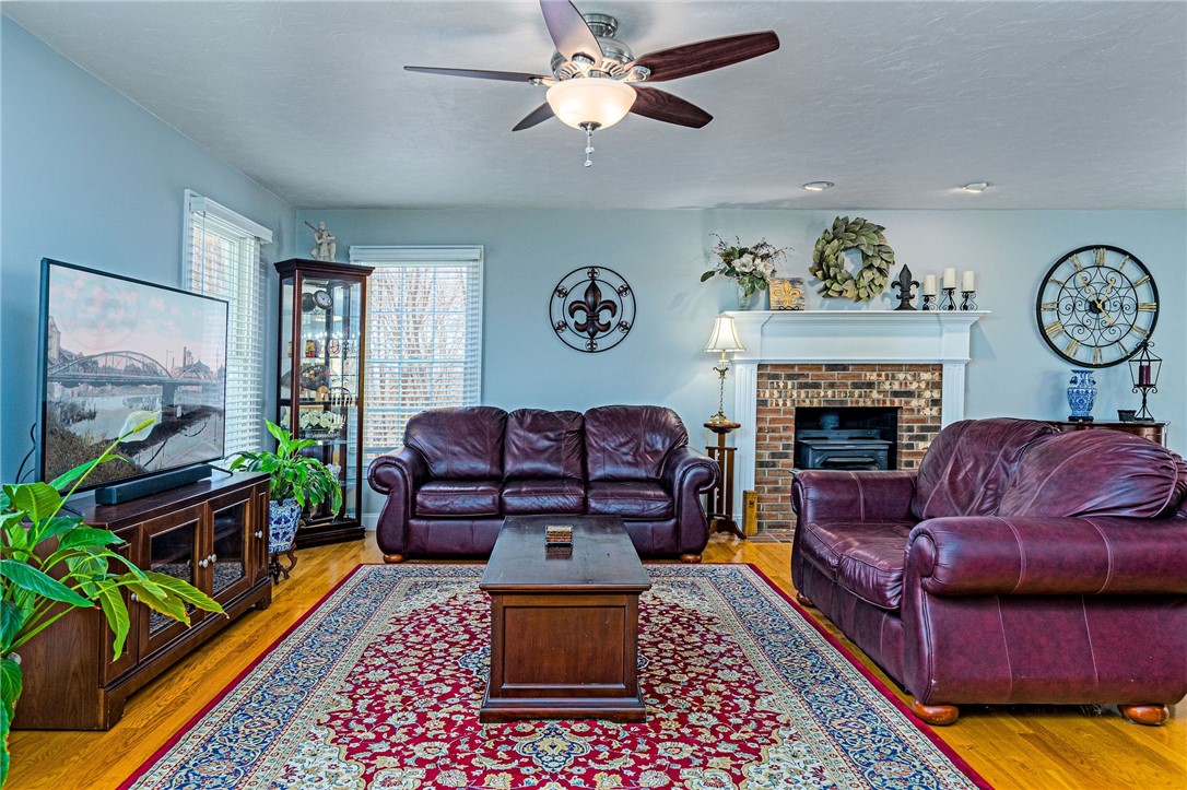 36 Old Staples Road Cumberland, RI 02864 - Photo 4 of 49 Gallery Image 4