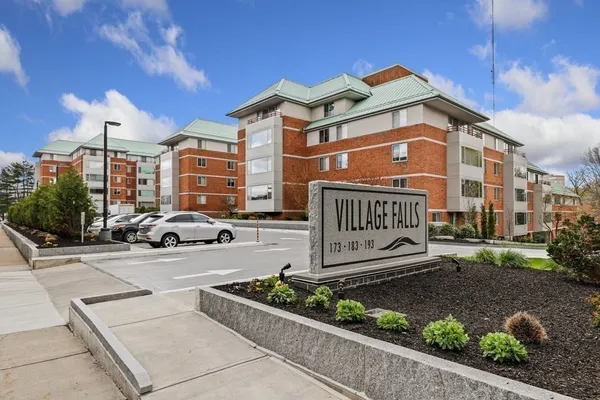 $3,500 | 173 Oak Street, Unit 104, Newton, MA 02464