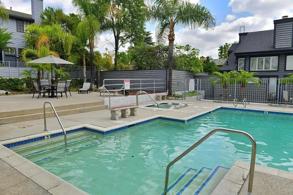 $2,950 | 279 East Glenarm Street, Unit 10, Pasadena, CA 91106