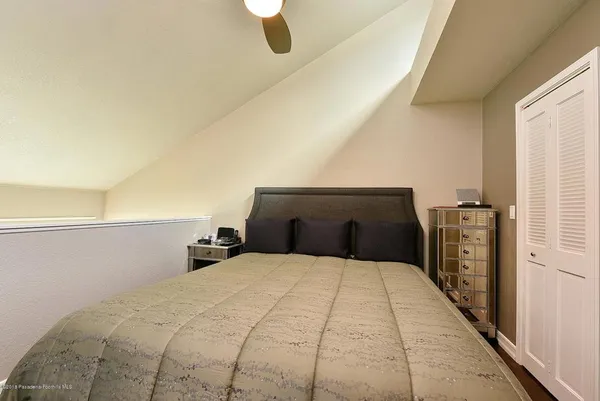 $2,950 | 279 East Glenarm Street, Unit 10, Pasadena, CA 91106