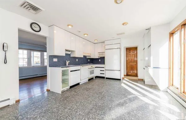 $8,500 | 9 Kensington Street, Long Beach, NY 11561