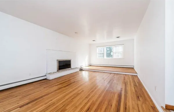 $8,500 | 9 Kensington Street, Long Beach, NY 11561