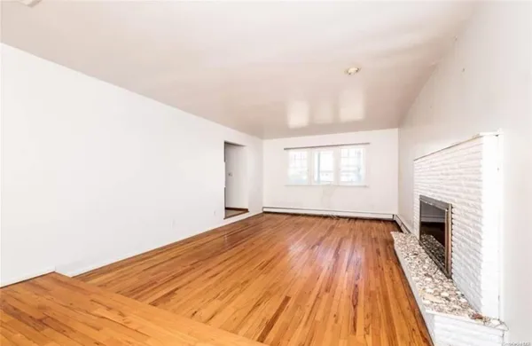 $8,500 | 9 Kensington Street, Long Beach, NY 11561