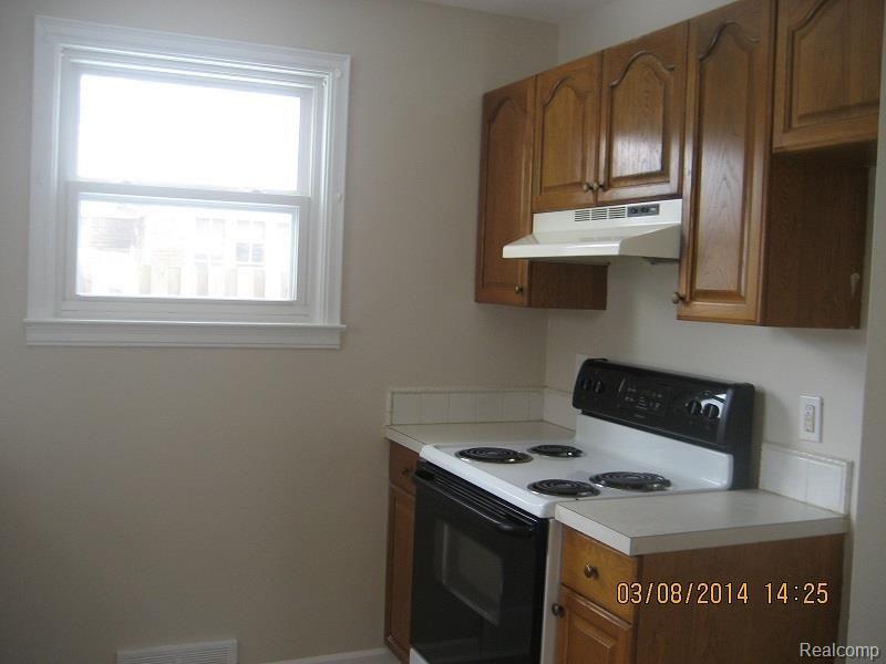 33125 Garfield Road Fraser, MI 48026 - Photo 9 of 17 Kitchen view 1