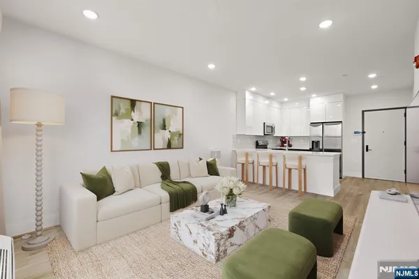 $3,267 | 333 Bergen Boulevard, Unit 422, Fairview, NJ 07022