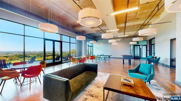 $3,267 | 333 Bergen Boulevard, Unit 422, Fairview, NJ 07022