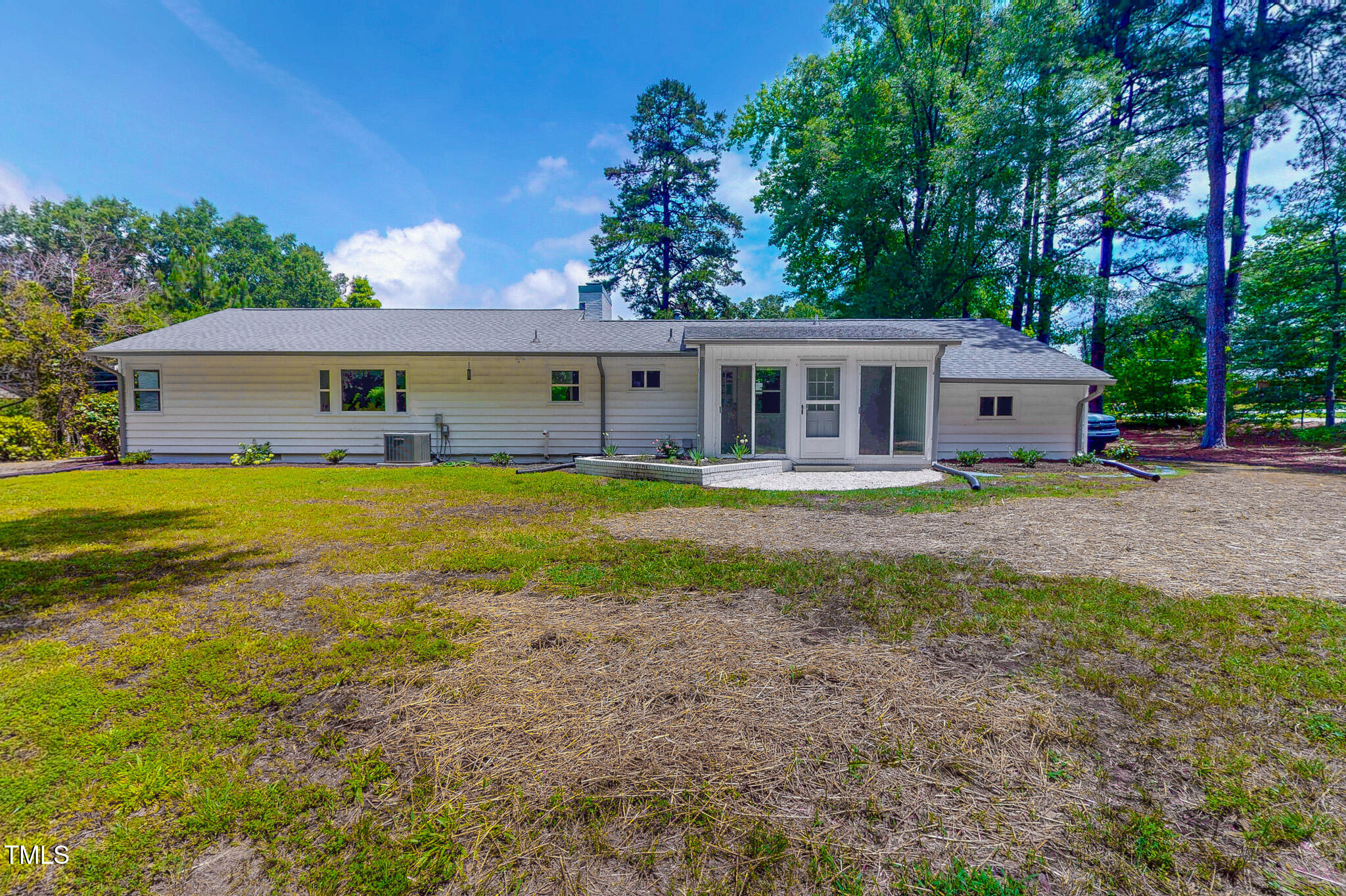 303 Winhaven Street Roxboro, NC 27573 - Photo 5 of 55 5