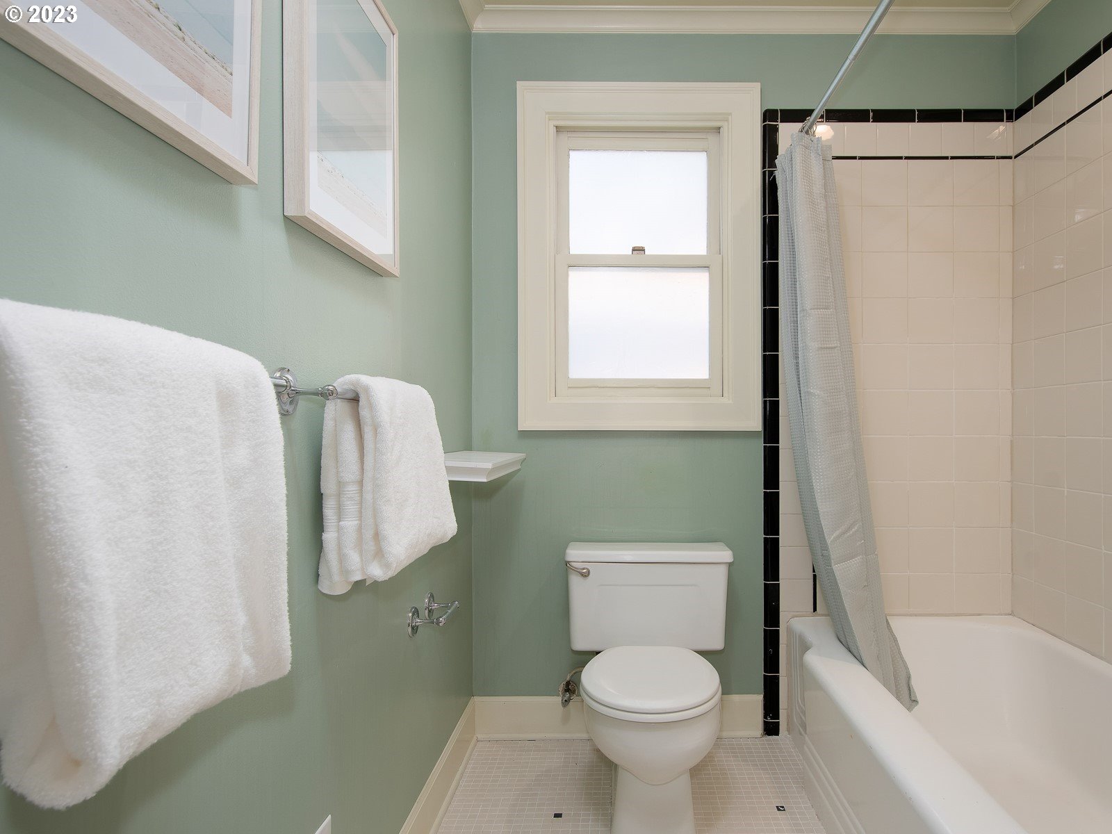 5400 Southwest Garden Home Road Portland, OR 97219 - Photo 12 of 31 Gallery Image 12
