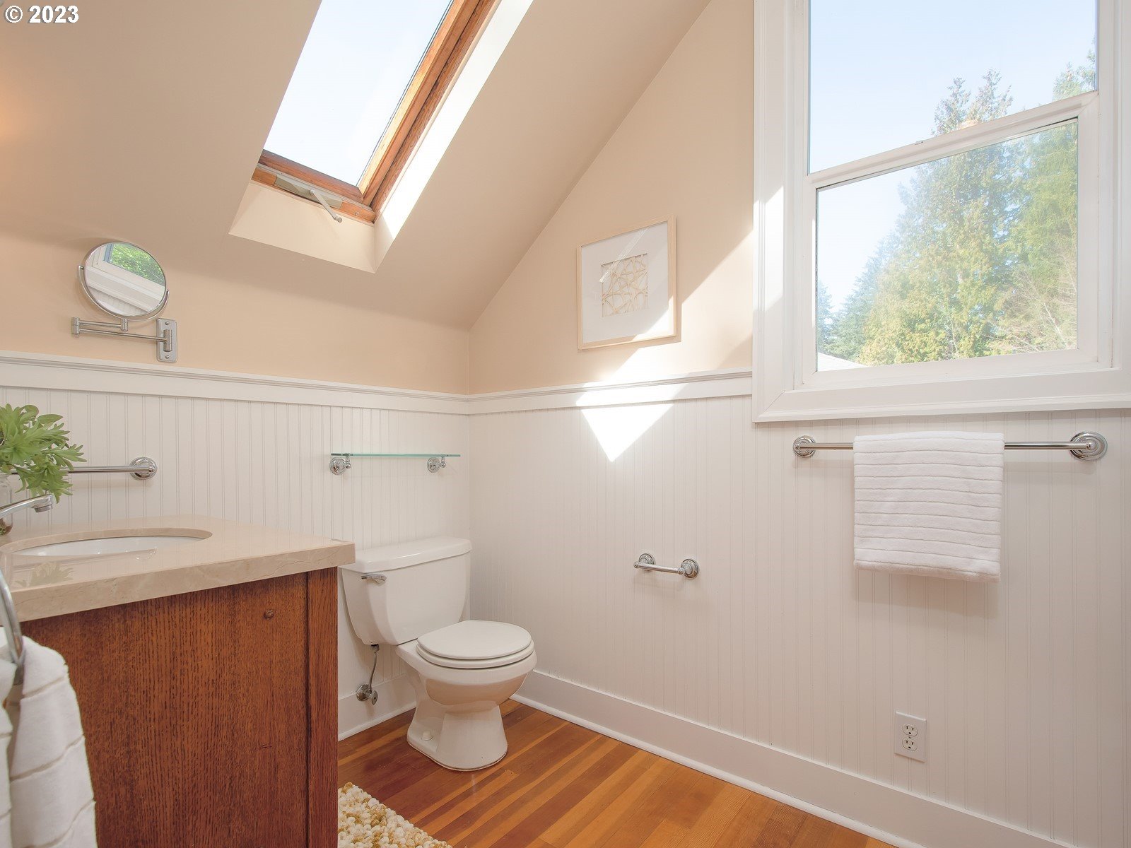 5400 Southwest Garden Home Road Portland, OR 97219 - Photo 17 of 31 Gallery Image 17