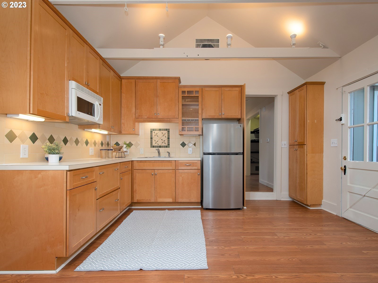 5400 Southwest Garden Home Road Portland, OR 97219 - Photo 23 of 31 Gallery Image 23
