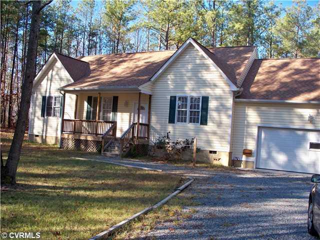 65 Olde Footpath Road Aylett, VA 23009 - Photo 1 of 12 Exterior Back - Rear of home with Huge Deck

