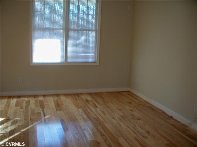 65 Olde Footpath Road Aylett, VA 23009 - Photo 6 of 12 Other - Hall Bath with Ceramic Tile Flooriing