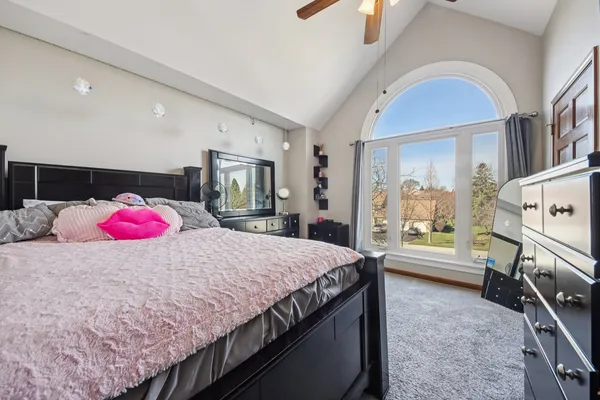 $550,000 | 511 Greens View Drive, Algonquin, IL 60102