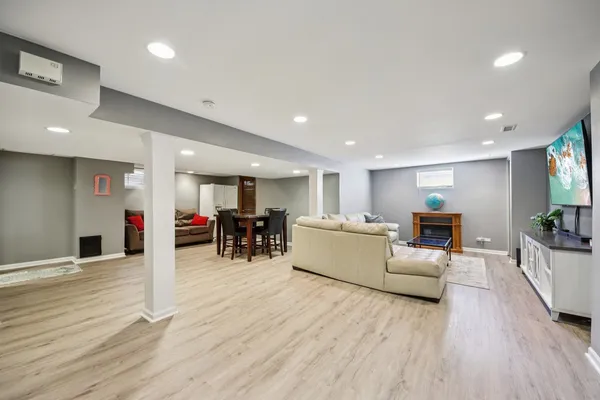 $550,000 | 511 Greens View Drive, Algonquin, IL 60102