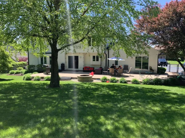 $550,000 | 511 Greens View Drive, Algonquin, IL 60102