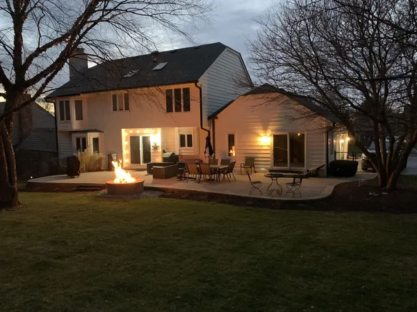 $550,000 | 511 Greens View Drive, Algonquin, IL 60102