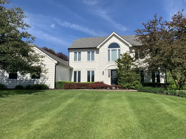 $550,000 | 511 Greens View Drive, Algonquin, IL 60102