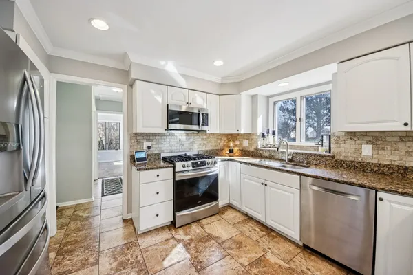 $550,000 | 511 Greens View Drive, Algonquin, IL 60102