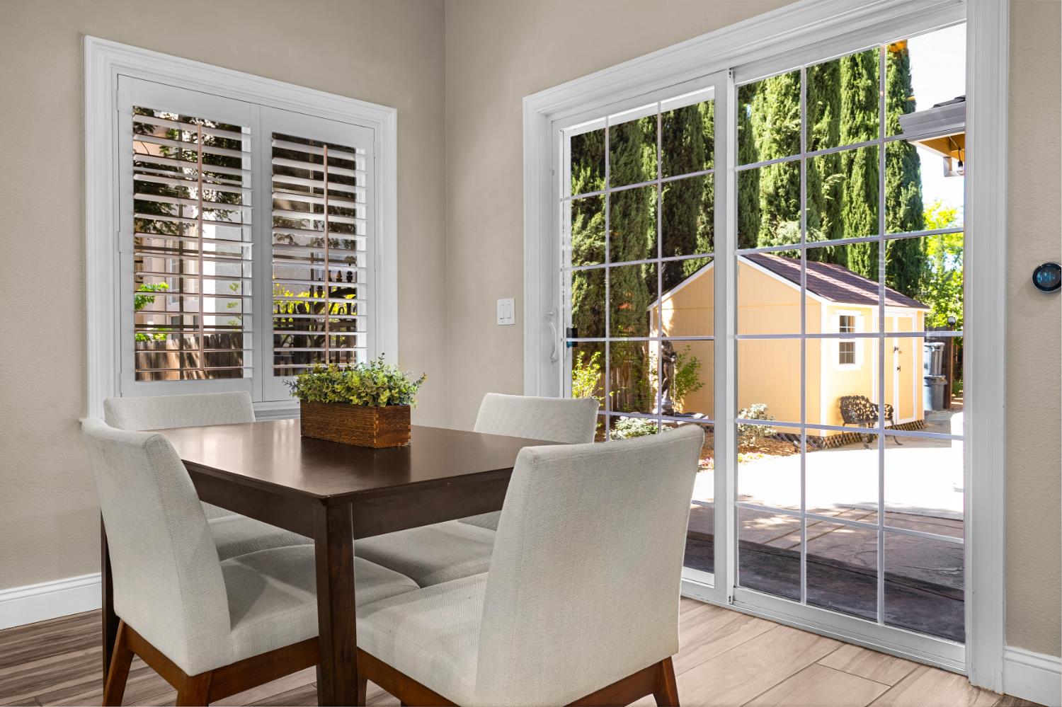 8300 Auburn Folsom Road Granite Bay, CA 95746 - Photo 26 of 45 a dining room with furniture and window