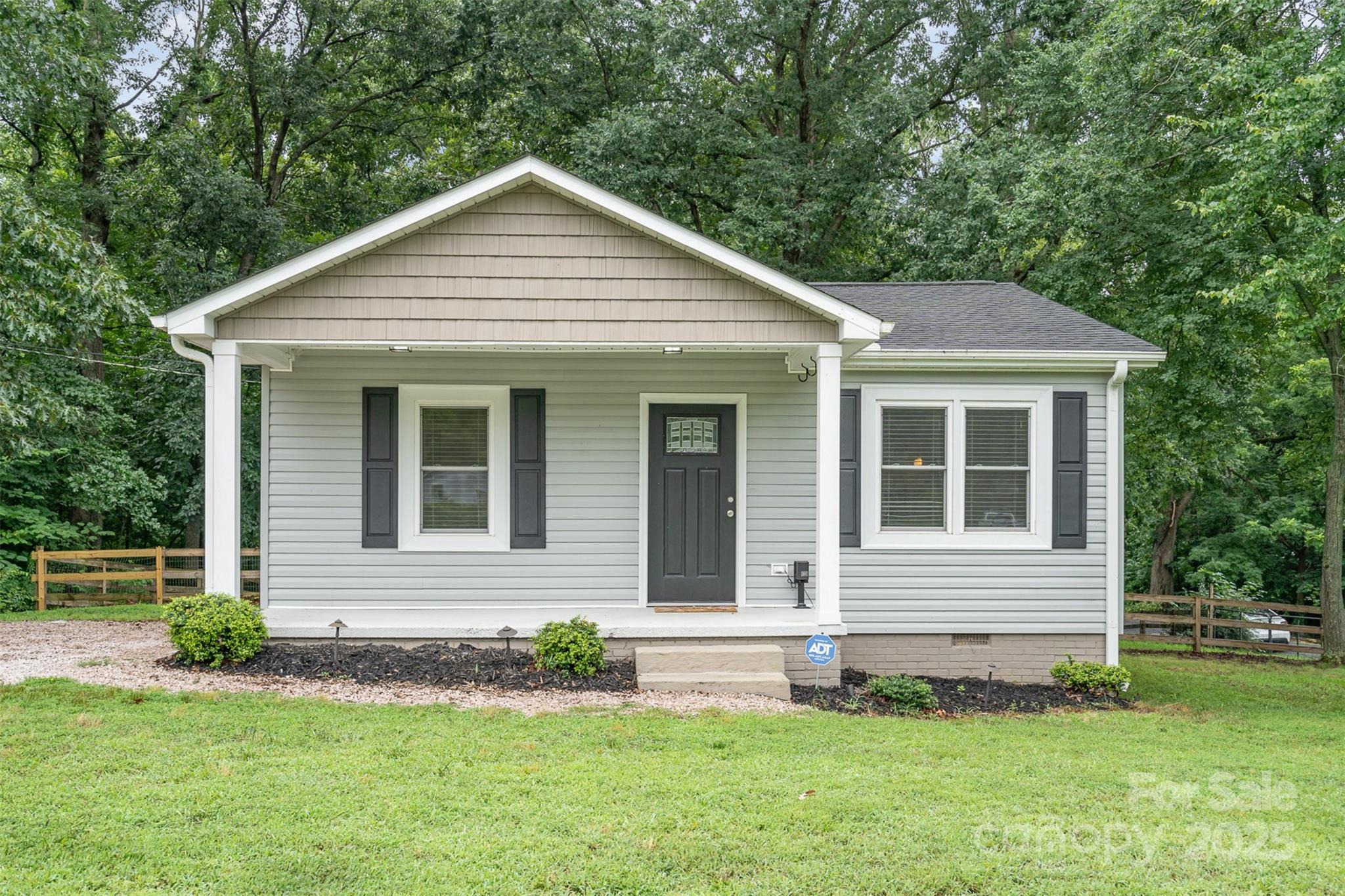 8107 Smith Road Kannapolis, NC 28081 - Photo 1 of 28
