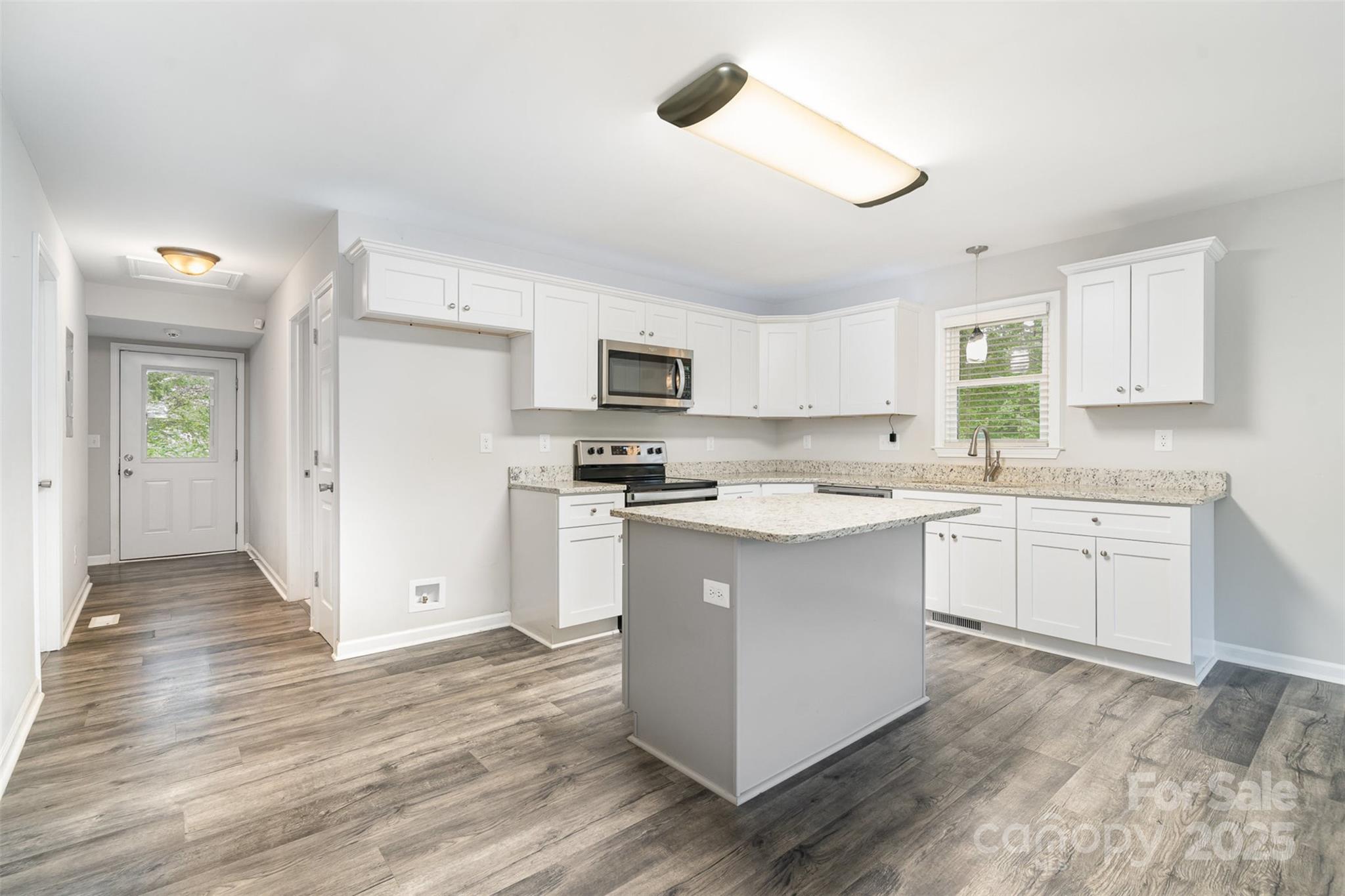 8107 Smith Road Kannapolis, NC 28081 - Photo 5 of 28