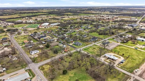 $995,000 | 212 East Walnut Street, Celina, TX 75009