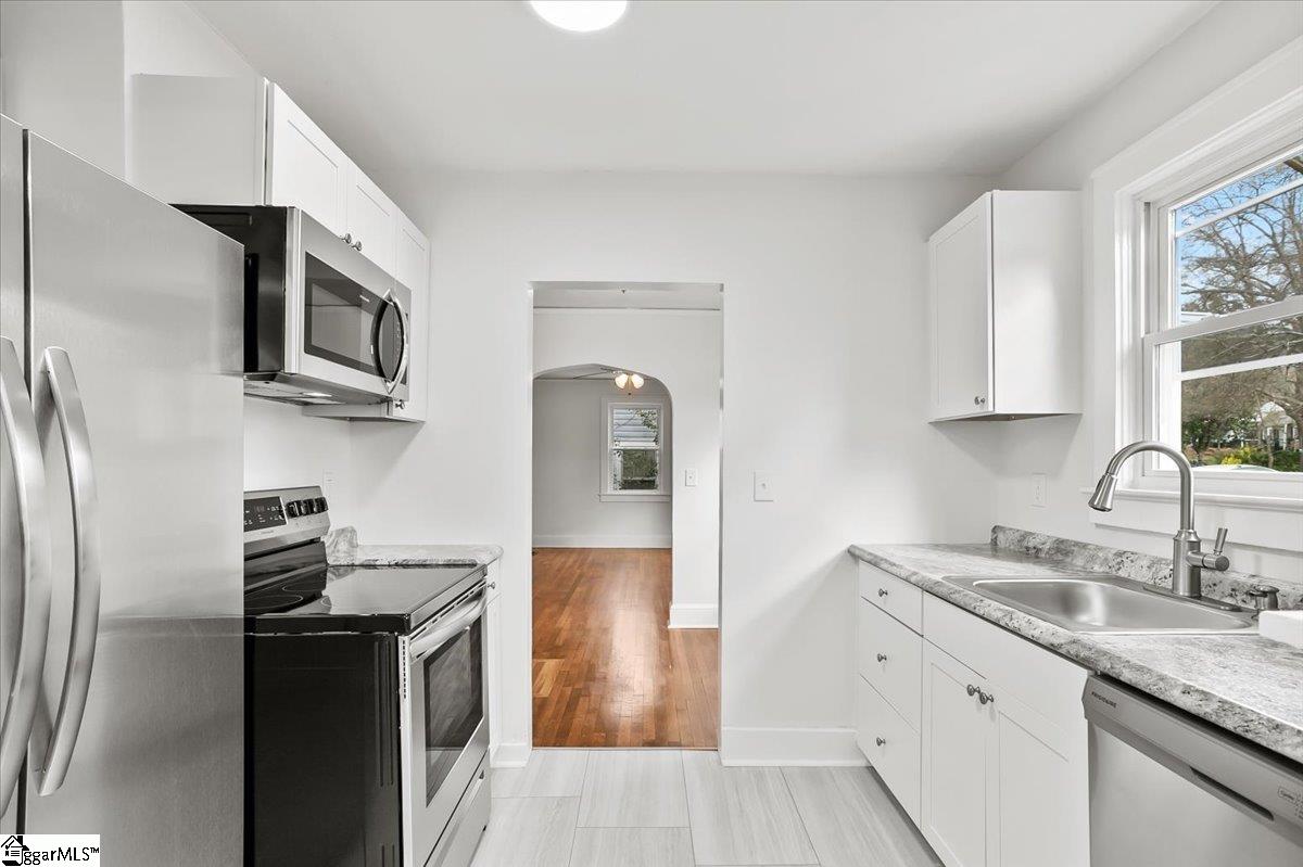 36 Skyland Drive Greenville, SC 29607 - Photo 16 of 29