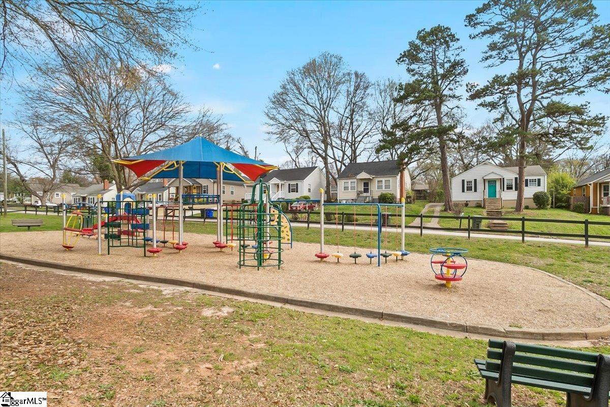 36 Skyland Drive Greenville, SC 29607 - Photo 24 of 29