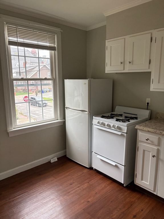 133-137 Winter Street, Unit 4 Fall River, MA 02720 - Photo 2 of 5