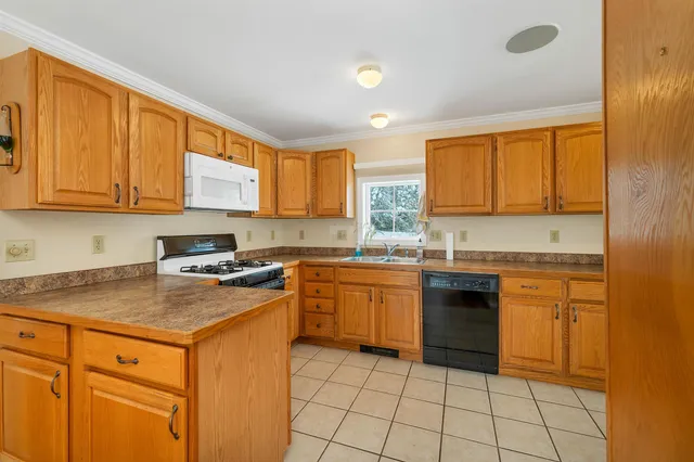 $750,000 | 3 Wilderness Trail, Harrisville, NH 03450