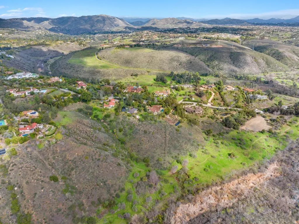 16574 Zumaque Rancho Santa Fe, CA 92067 - Photo 25 of 51 Gallery Image 25