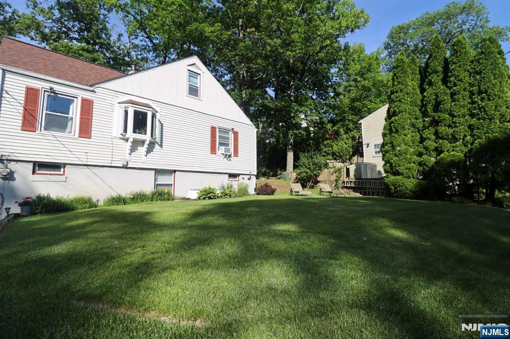 1 Dorel Road Hopatcong, NJ 07821 - Photo 32 of 37
