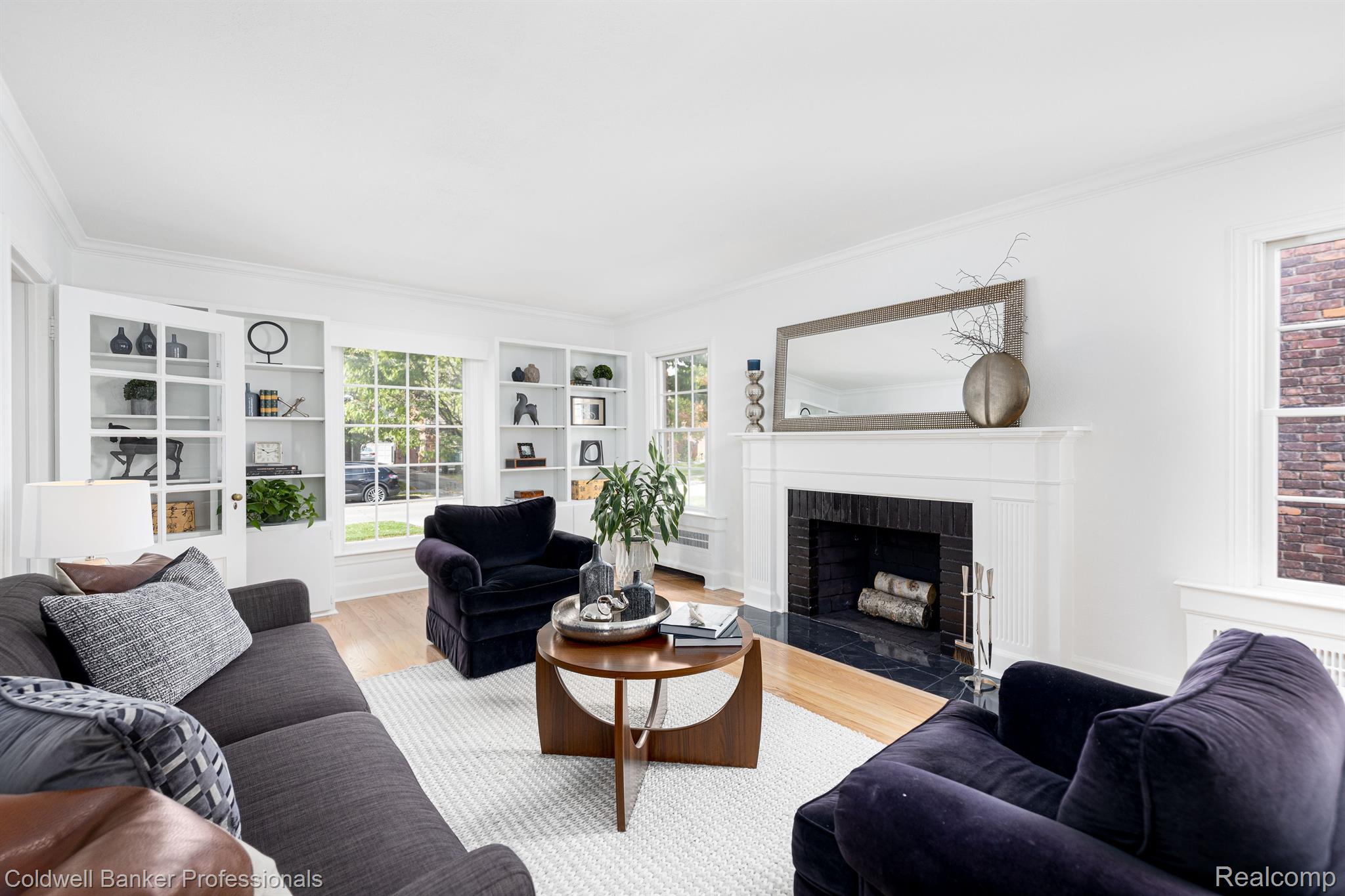 326 McMillan Road Grosse Pointe, MI 48236 - Photo 5 of 34 Gallery Image 5