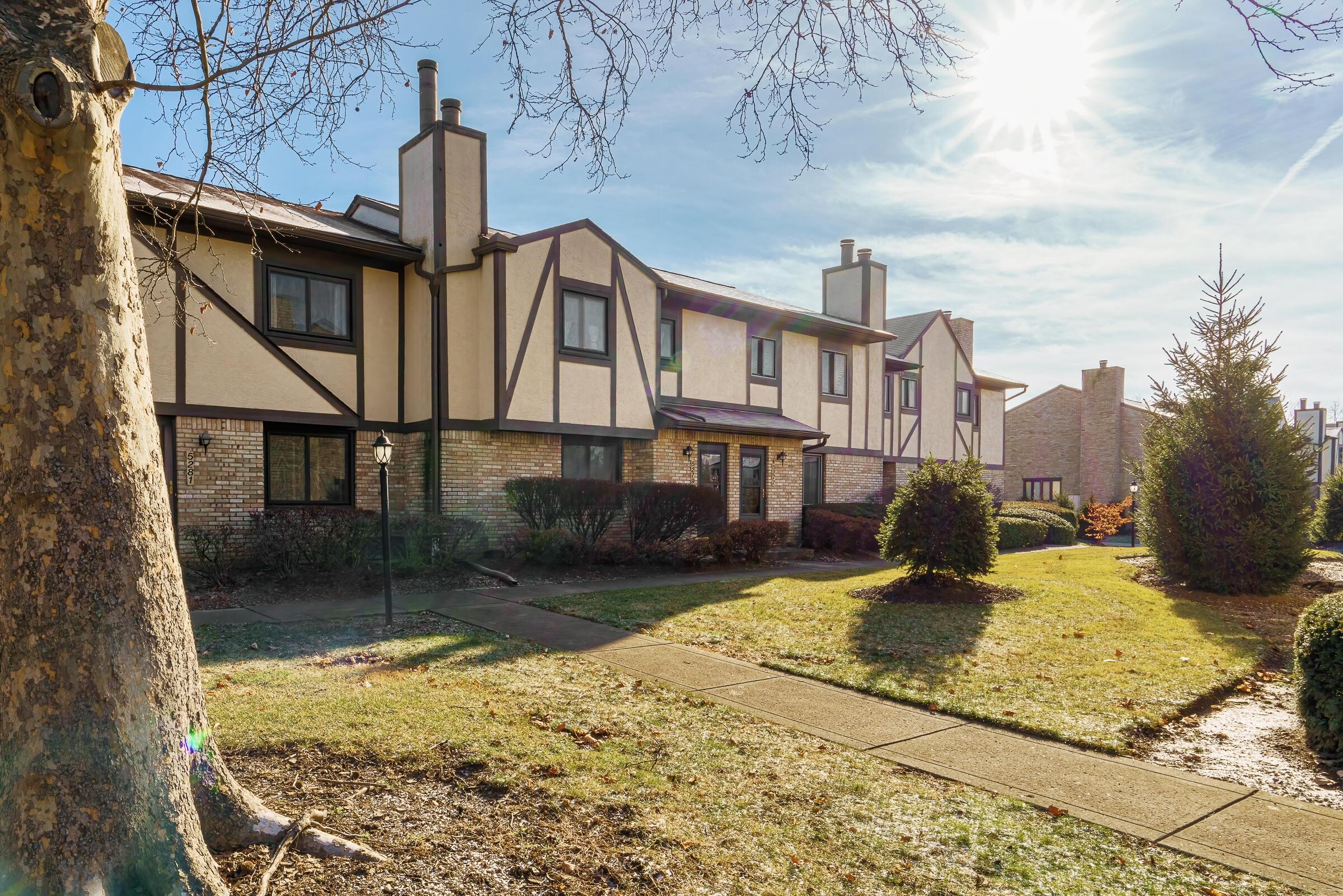 5277 Ruthton Road, Unit 22 Columbus, OH 43220 - Photo 4 of 33 5277 Ruthton Rd-4