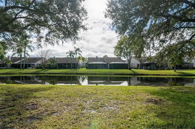 $355,900 | 5530 Salem Square Drive North, Palm Harbor, FL 34685
