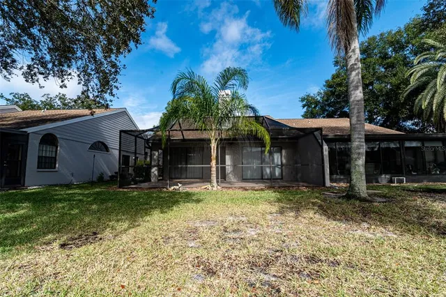 $355,900 | 5530 Salem Square Drive North, Palm Harbor, FL 34685