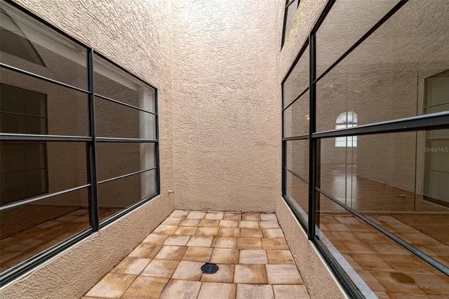 $355,900 | 5530 Salem Square Drive North, Palm Harbor, FL 34685