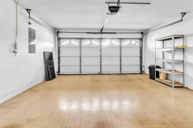 $355,900 | 5530 Salem Square Drive North, Palm Harbor, FL 34685